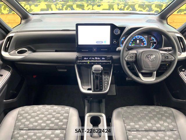 Toyota VOXY HYBRID 2023-06 7458791-1