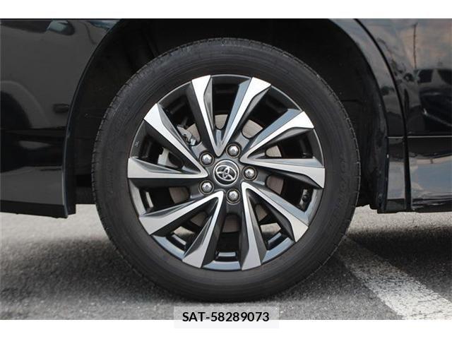 Toyota VOXY HYBRID 2023-09 7458794-18