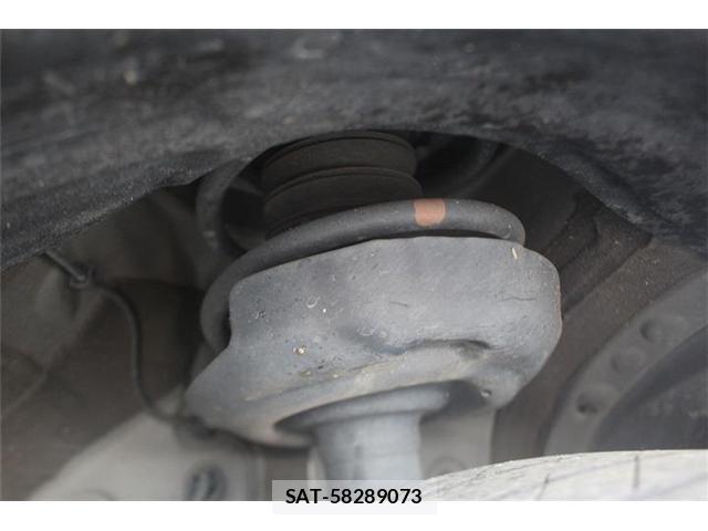 Toyota VOXY HYBRID 2023-09 7458794-29