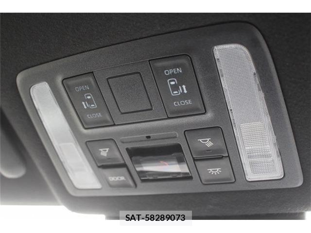 Toyota VOXY HYBRID 2023-09 7458794-6