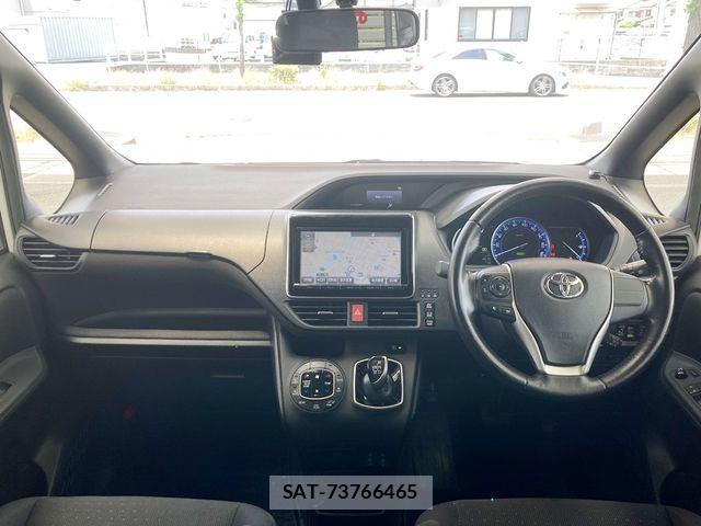Toyota VOXY HYBRID 2014-10 7458812-9