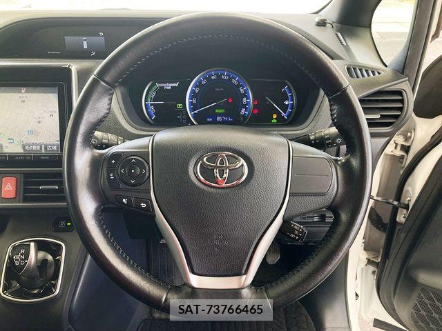 Toyota VOXY HYBRID 2014-10 7458812-12