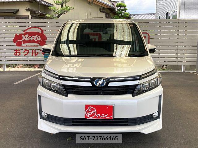 Toyota VOXY HYBRID 2014-10 7458812-1
