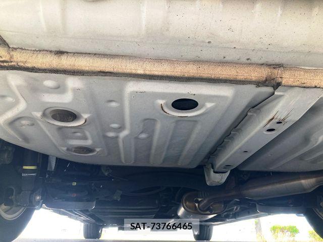 Toyota VOXY HYBRID 2014-10 7458812-24
