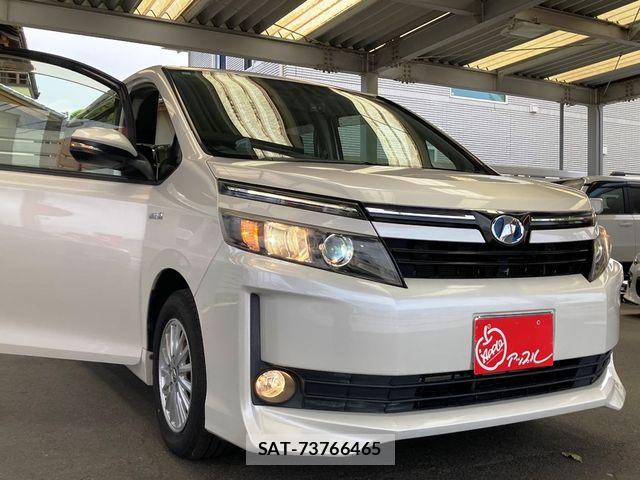 Toyota VOXY HYBRID 2014-10 7458812-26