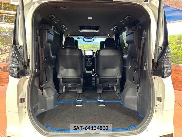 Toyota VOXY HYBRID 2024-02 7458771-10