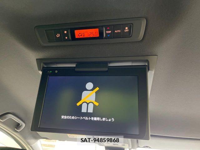 Toyota VOXY HYBRID 2021-05 7458793-4