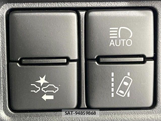 Toyota VOXY HYBRID 2021-05 7458793-6