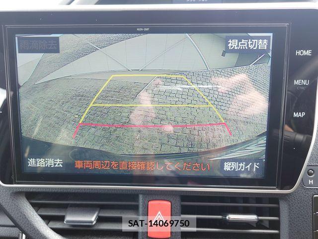 Toyota VOXY HYBRID 2021-05 7503679-15