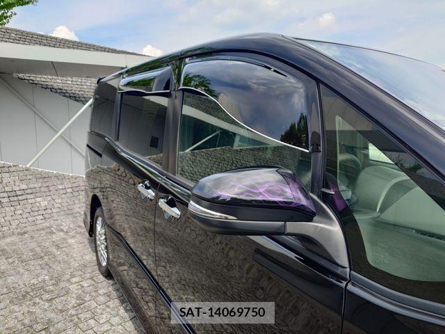 Toyota VOXY HYBRID 2021-05 7503679-4