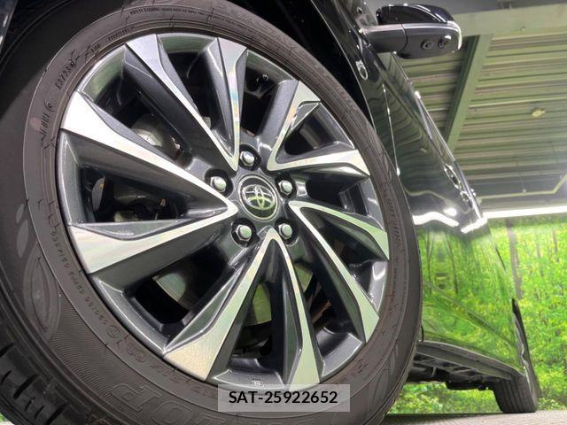 Toyota VOXY HYBRID 2023-10 7503671-12
