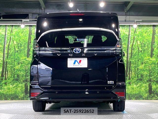 Toyota VOXY HYBRID 2023-10 7503671-14