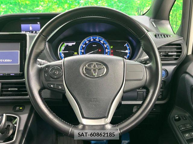 Toyota VOXY HYBRID 2016-06 7503696-13