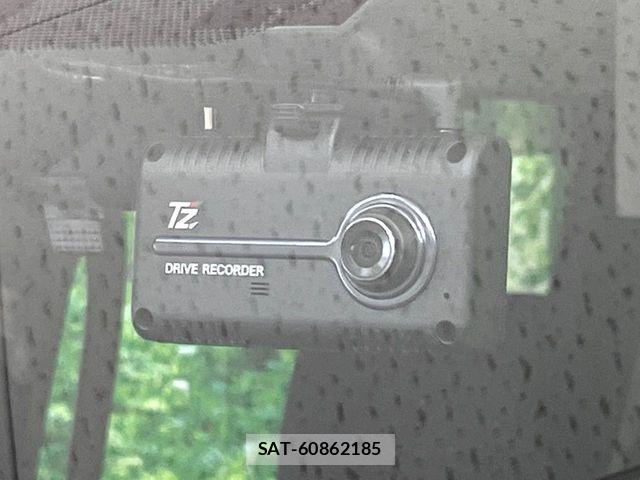 Toyota VOXY HYBRID 2016-06 7503696-7