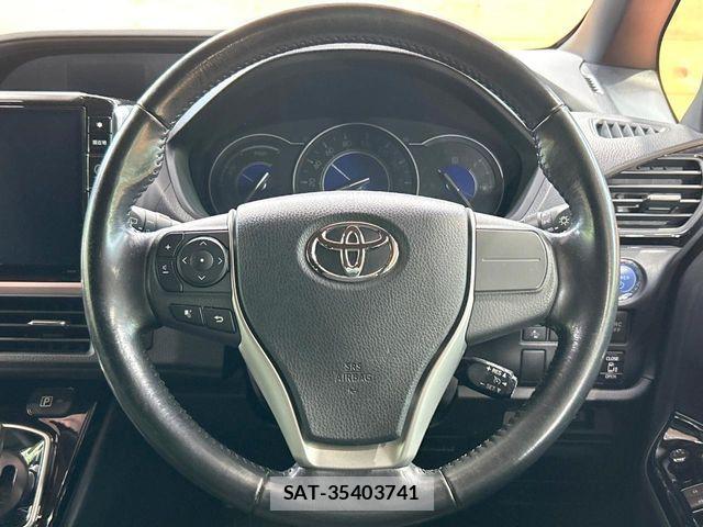 Toyota VOXY HYBRID 2017-08 7503688-12