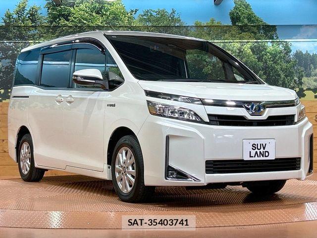 Toyota VOXY HYBRID 2017-08 7503688-17