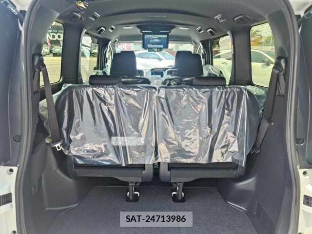 Toyota VOXY HYBRID 2019-12 7503685-22