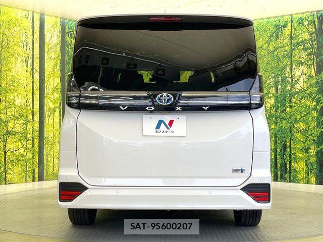 Toyota VOXY HYBRID 2023-01 7503662-15
