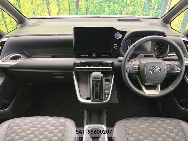 Toyota VOXY HYBRID 2023-01 7503662-1
