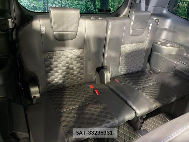 Toyota VOXY HYBRID 2024-11 7503674-9