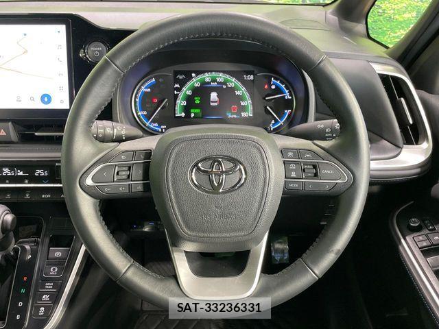 Toyota VOXY HYBRID 2024-11 7503674-11
