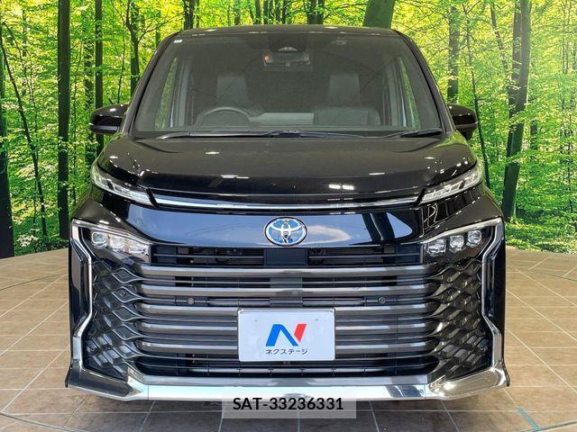 Toyota VOXY HYBRID 2024-11 7503674-14