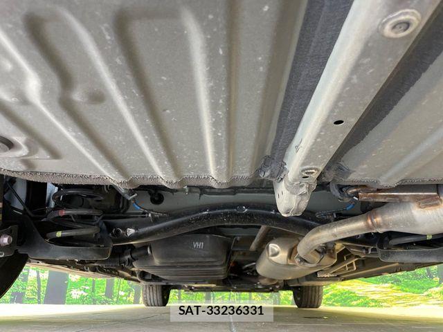 Toyota VOXY HYBRID 2024-11 7503674-19