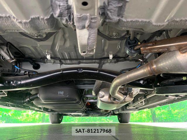 Toyota VOXY HYBRID 2023-05 7503663-19