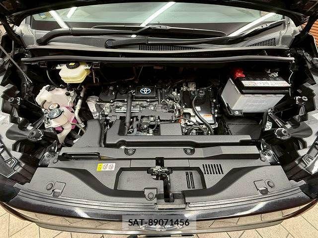 Toyota VOXY HYBRID 2023-11 7503677-13