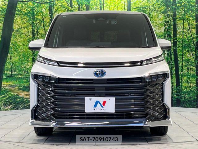 Toyota VOXY HYBRID 2023-02 7503661-14