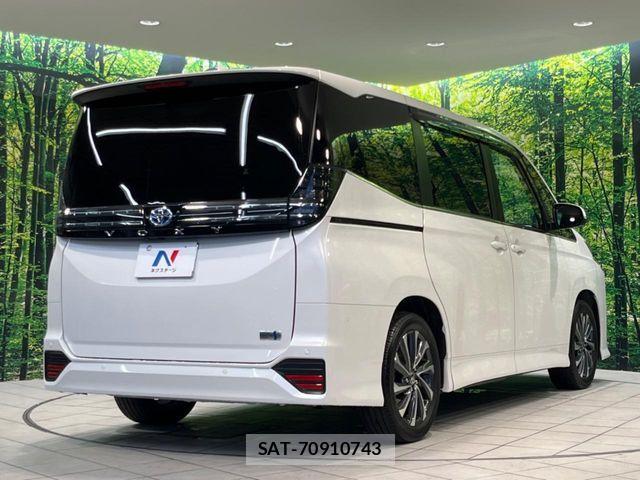 Toyota VOXY HYBRID 2023-02 7503661-17