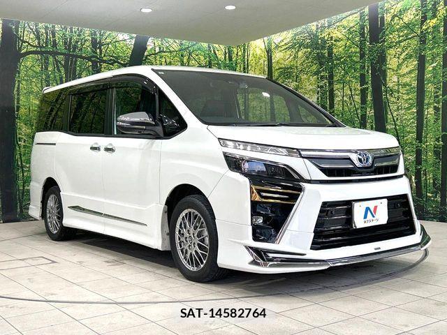 Toyota VOXY HYBRID 2021-06 7503687-16