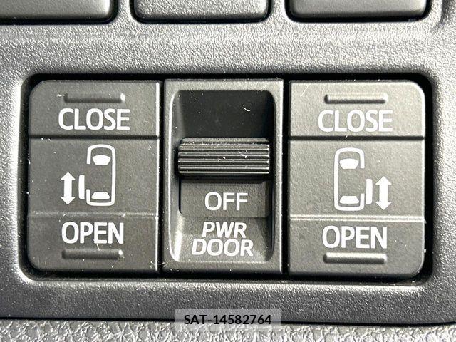 Toyota VOXY HYBRID 2021-06 7503687-5
