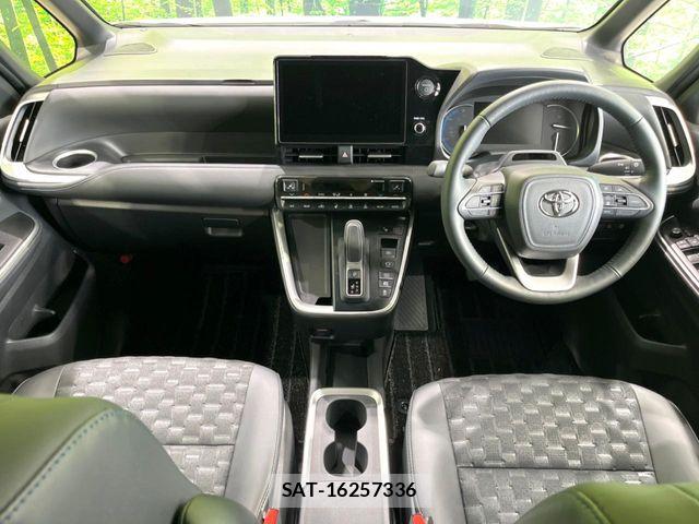 Toyota VOXY HYBRID 2025-01 7503653-1