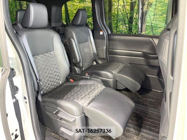 Toyota VOXY HYBRID 2025-01 7503653-8