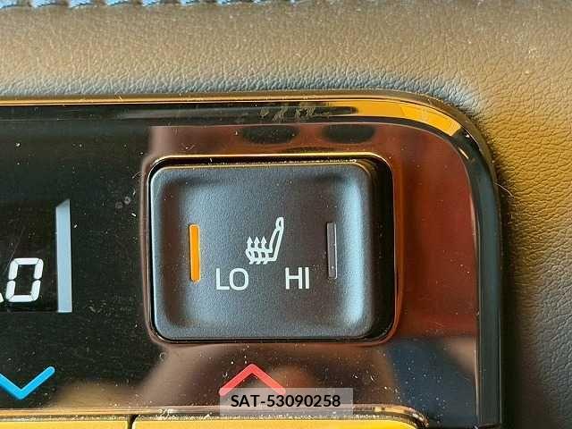 Toyota VOXY HYBRID 2023-10 7503682-11