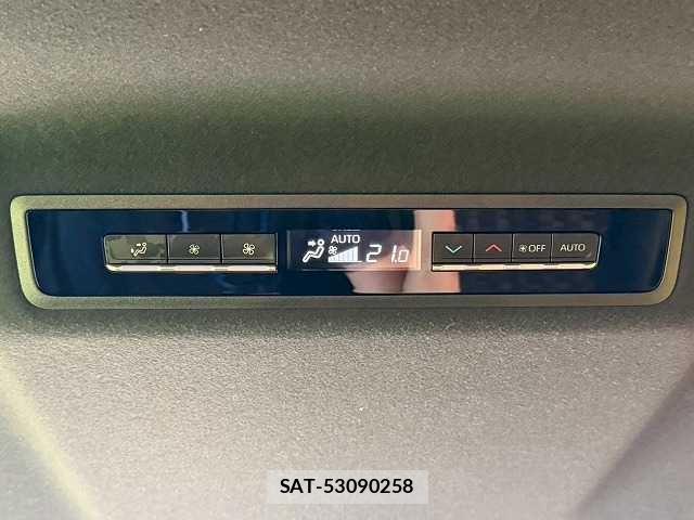 Toyota VOXY HYBRID 2023-10 7503682-12
