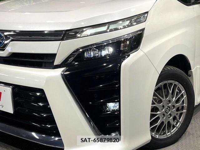 Toyota VOXY HYBRID 2021-07 7503686-11