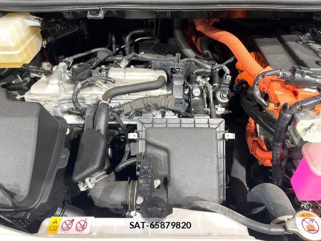 Toyota VOXY HYBRID 2021-07 7503686-17