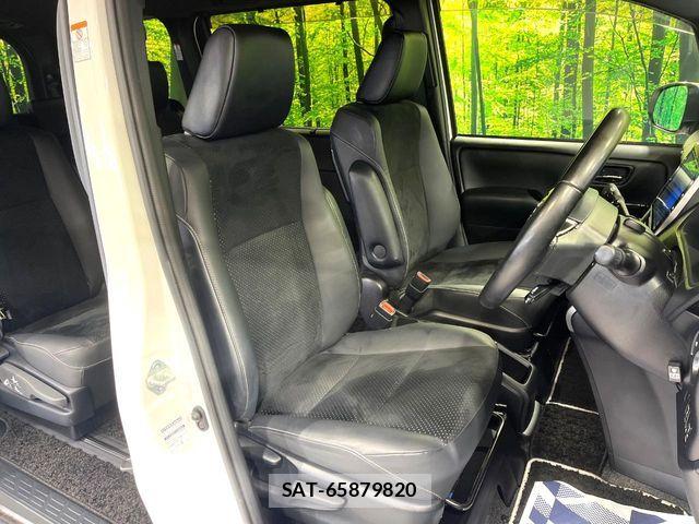 Toyota VOXY HYBRID 2021-07 7503686-6