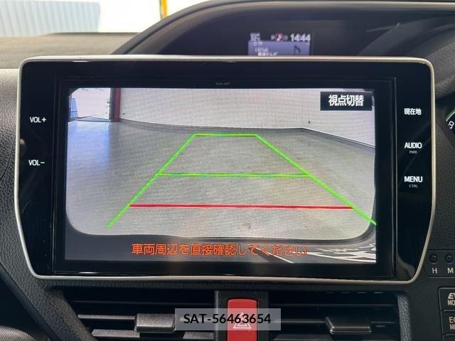 Toyota VOXY HYBRID 2018-03 7510426-18