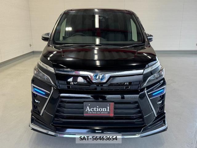 Toyota VOXY HYBRID 2018-03 7510426-2
