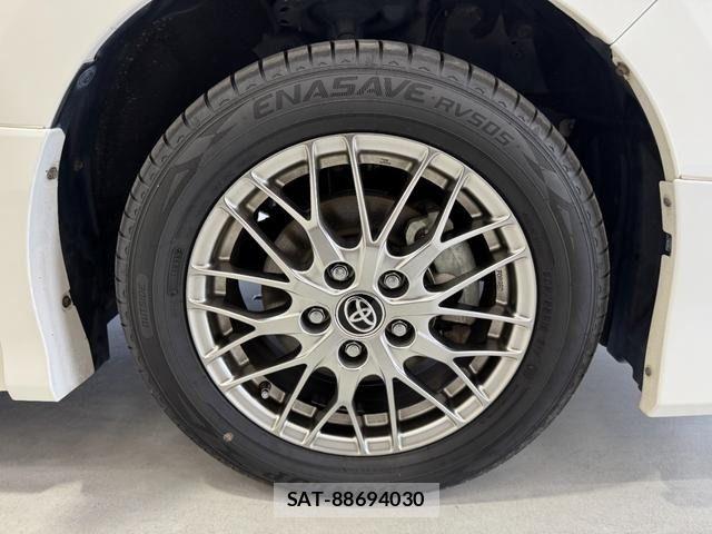 Toyota VOXY HYBRID 2019-07 7510433-7