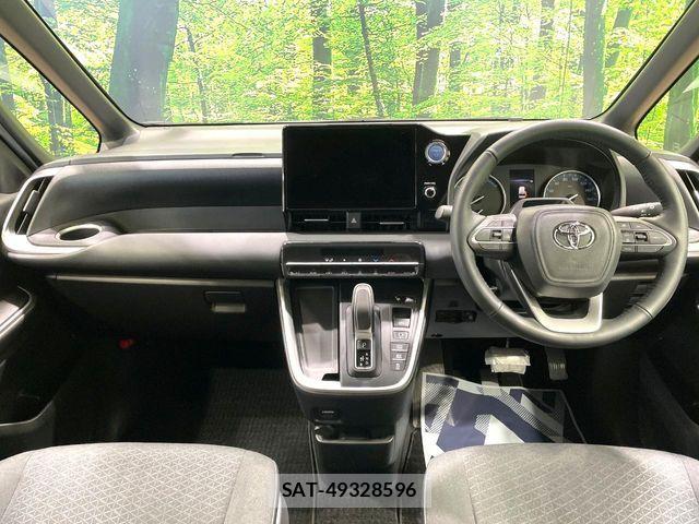 Toyota VOXY HYBRID 2023-05 7503683-1