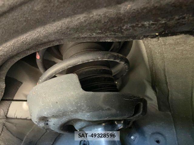 Toyota VOXY HYBRID 2023-05 7503683-19