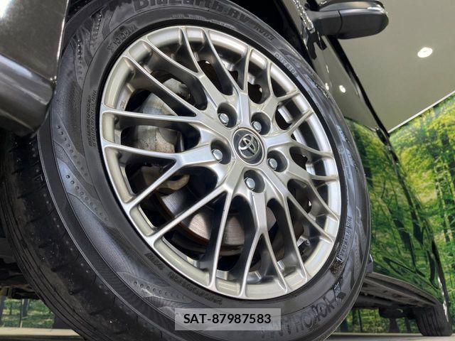 Toyota VOXY HYBRID 2017-11 7510446-13
