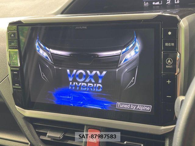 Toyota VOXY HYBRID 2017-11 7510446-3