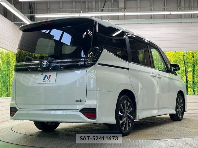 Toyota VOXY HYBRID 2024-07 7503676-16