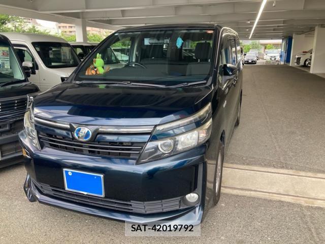 Toyota VOXY HYBRID 2014-03 7510447-0