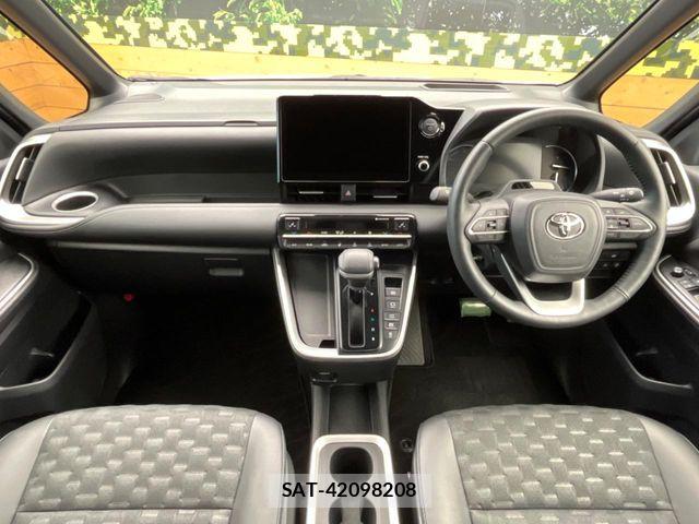 Toyota VOXY HYBRID 2025-01 7510424-1